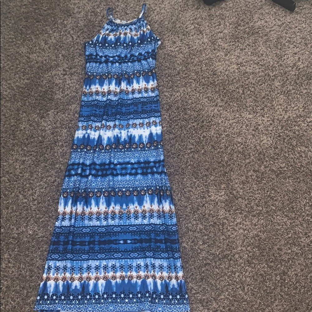 Long sleeveless summer dress